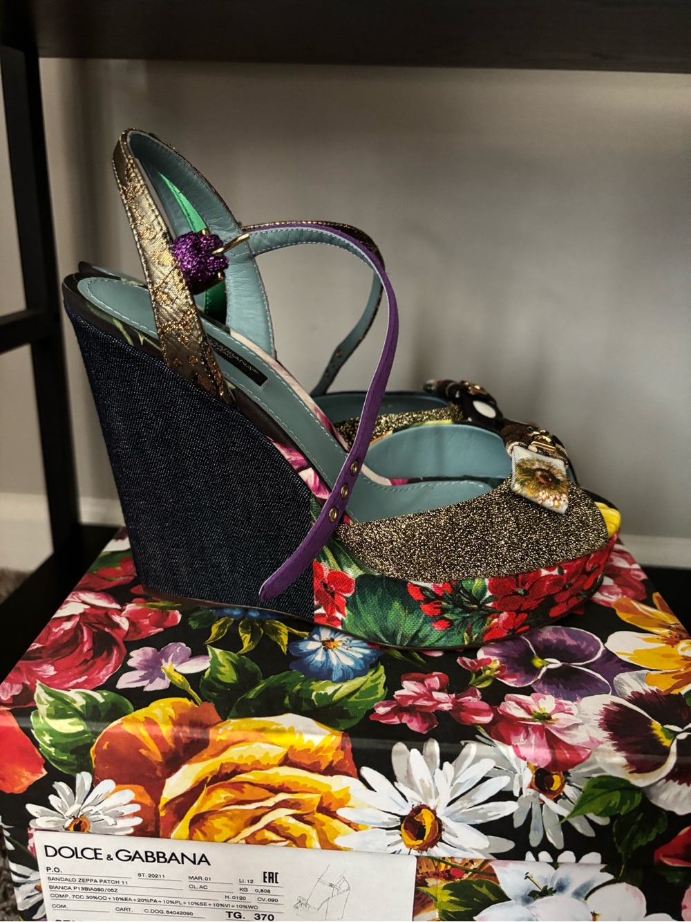 Heels - Picture 4 of 10